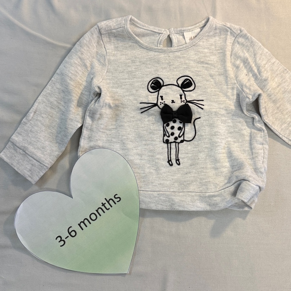 H&M Gray Sweater with Cute Mouse Design
